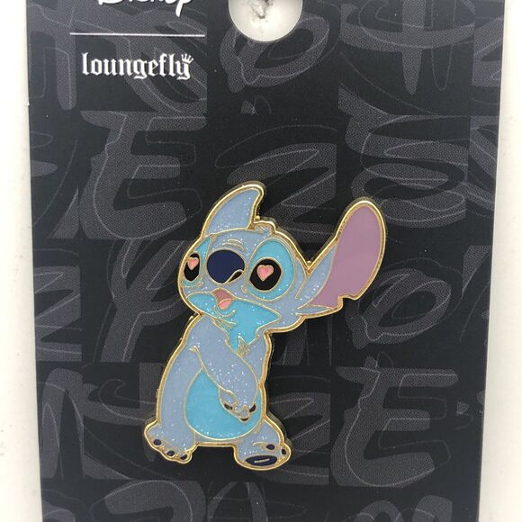 Loungefly Disney Lilo & Stitch - Stitch Heart Eyes in Love Trading Pin - Picture 2 of 5